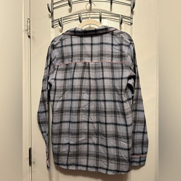 Ugg women’s large pink blue plaid button front pajama top like new - Picture 2 of 13